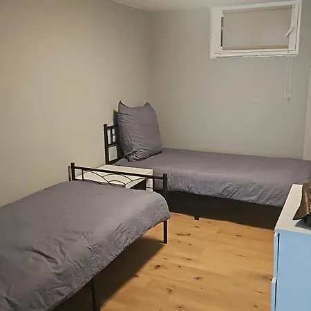 Flughafen Apartment Koeln Roesrath Apartamento