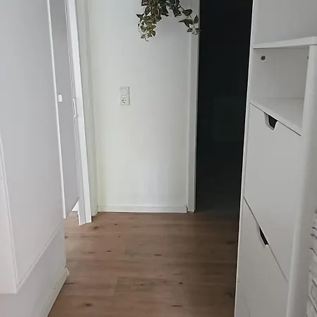 Apartamento Flughafen Apartment Koeln Roesrath Rösrath